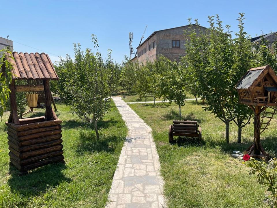 Golden Seconds Hotel Jerevan Eksteriør billede